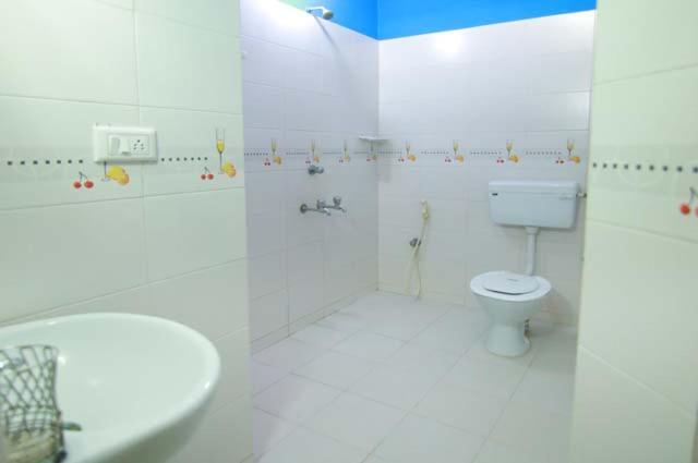 Lyba Homestay Thiruvananthapuram Extérieur photo